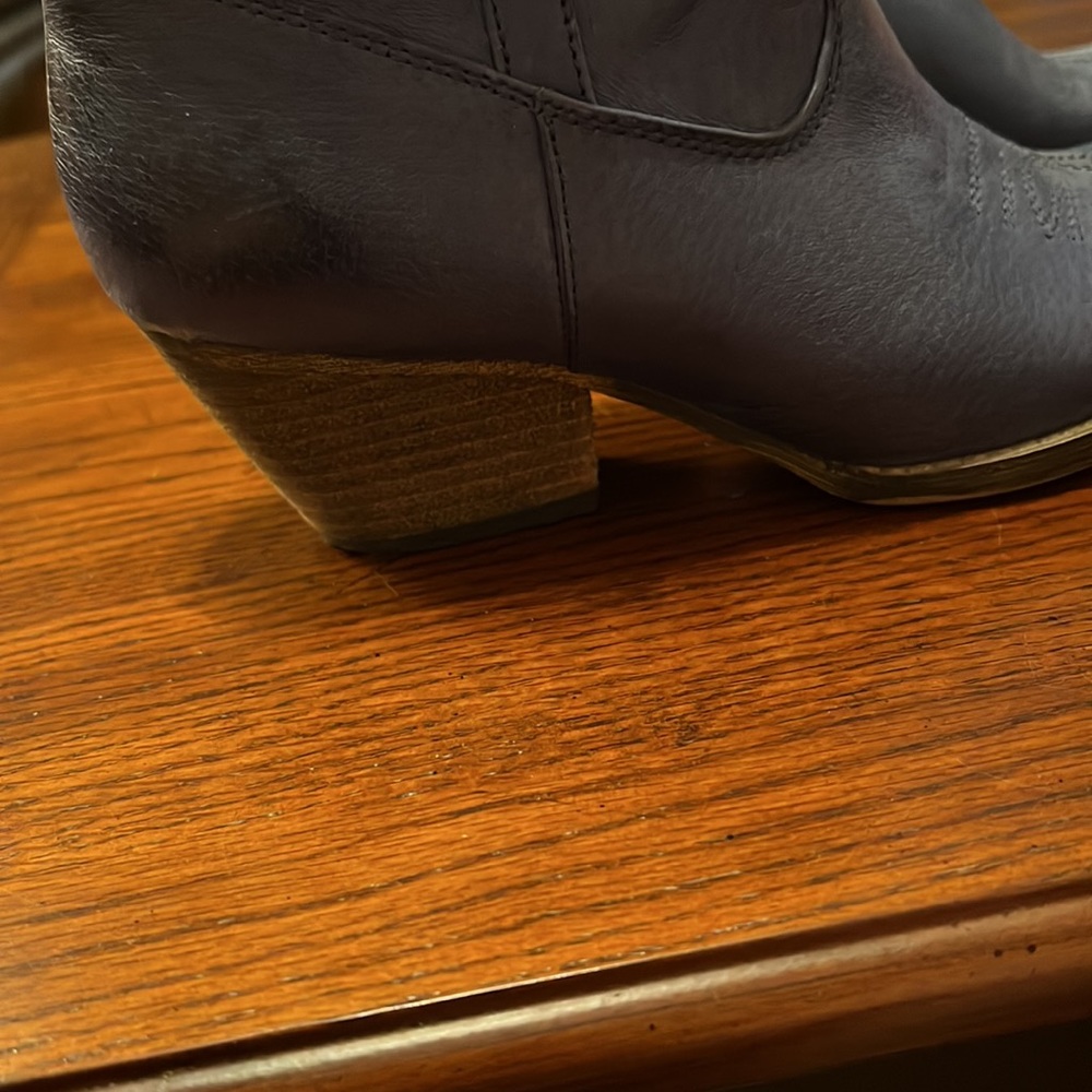Leather  Very Volatile Booties - Picture 4 of 10